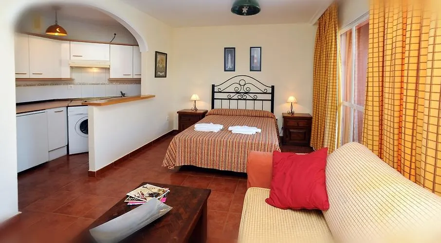 Apartamentos Leo Islamar Islantilla Spain